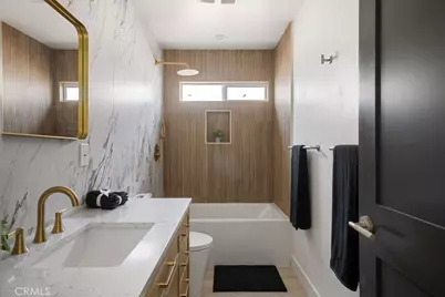 584 N Plymouth Boulevard, Los Angeles, CA 90004 - Photo 32
