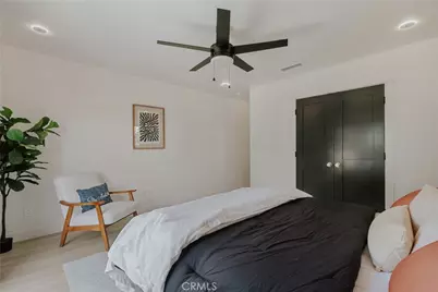 584 N Plymouth Boulevard, Los Angeles, CA 90004 - Photo 28