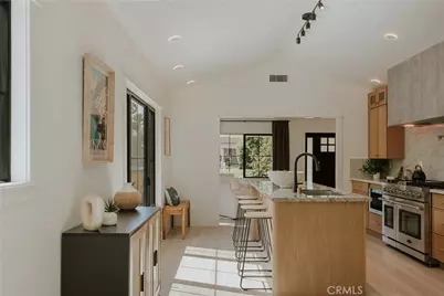 584 N Plymouth Boulevard, Los Angeles, CA 90004 - Photo 24