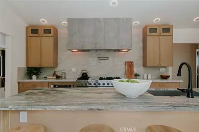 584 N Plymouth Boulevard, Los Angeles, CA 90004 - Photo 20