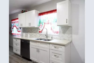 1537 W 60th, Los Angeles, CA 90047 - Photo 6