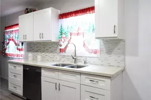 1537 W 60th, Los Angeles, CA 90047 - Photo 6