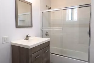 1537 W 60th, Los Angeles, CA 90047 - Photo 12