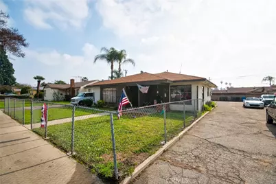 886 E Kingsley Avenue, Pomona, CA 91767 - Photo 16