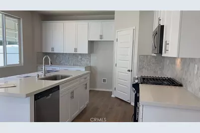 40718 Melrose Dr, Temecula, CA 92591 - Photo 18