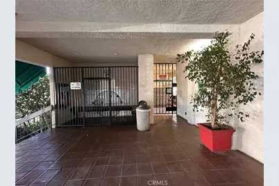 5460 White Oak Ave #C106, Encino, CA 91316 - Photo 2