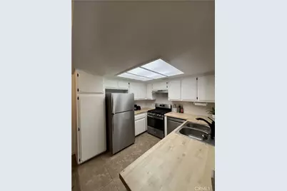 13330 Tamarisk Road, Victorville, CA 92395 - Photo 10