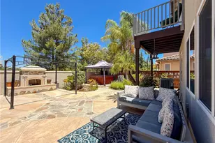 30558 Kentfield Dr, Murrieta, CA 92563 - Photo 14