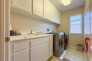 30558 Kentfield Dr, Murrieta, CA 92563 - Photo 22