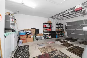 13035 Troy Ct, Victorville, CA 92395 - Photo 12