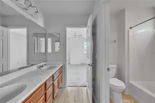 15621 Pisa Ln, Fontana, CA 92336 - Photo 46