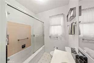 1905 Kenneth Way, Pasadena, CA 91103 - Photo 8