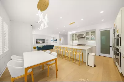 242 Sutters, Irvine, CA 92602 - Photo 8