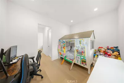 242 Sutters, Irvine, CA 92602 - Photo 18