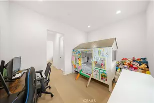 242 Sutters, Irvine, CA 92602 - Photo 18