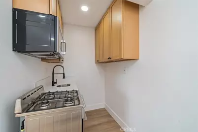 250 Olive Street, Claremont, CA 91711 - Photo 14