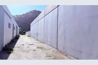 2660 Pomona, Pomona, CA 91768 - Photo 4