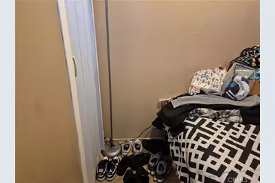 727 S Eastmont Avenue, Los Angeles, CA 90022 - Photo 18