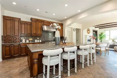 2879 Venezia Court, Chino Hills, CA 91709 - Photo 8