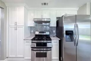 2714 Blue Fox, Ontario, CA 91761 - Photo 18