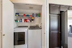 901 Primrose Ln, Corona, CA 92878 - Photo 16
