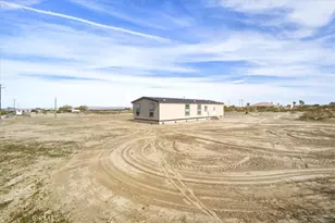 1139 Bonanza Rd, Phelan, CA 92372 - Photo 32