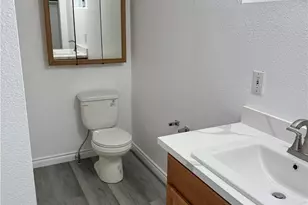 2435 W Broadway, Anaheim, CA 92804 - Photo 16