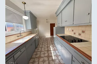 536 Sandsprings, La Puente, CA 91746 - Photo 8