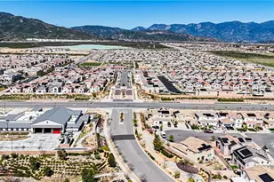 16651 Snowdrop, Fontana, CA 92336 - Photo 40