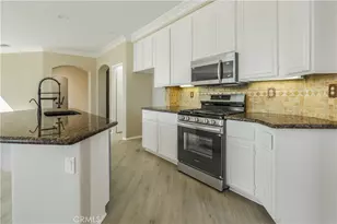 71 Villa Valtelena, Lake Elsinore, CA 92532 - Photo 12