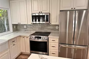 17400 Laurelbrook Ct, Cerritos, CA 90703 - Photo 16