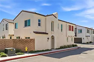 335 Carson Ct, Rialto, CA 92376 - Photo 2