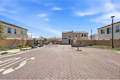 335 Carson Ct, Rialto, CA 92376 - Photo 26