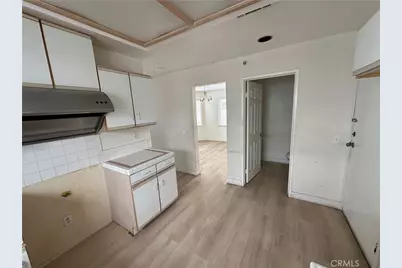 21041 Gault #C, Canoga Park, CA 91303 - Photo 8