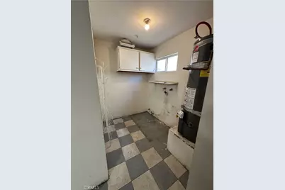 21041 Gault #C, Canoga Park, CA 91303 - Photo 18