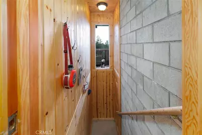 43897 Yosemite Drive, Big Bear Lake, CA 92315 - Photo 22