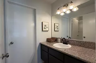 824 N Pasadena Ave, Azusa, CA 91702 - Photo 16