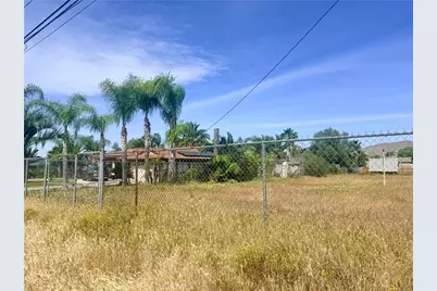 1666 E Rider, Perris, CA 92571 - Photo 2