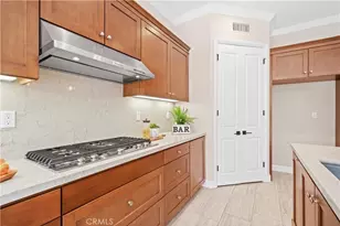 210 Canvas, Irvine, CA 92620 - Photo 14