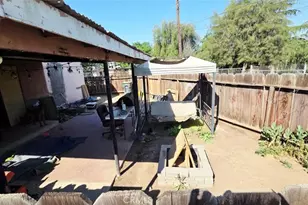 410 Niles, Bakersfield, CA 93305 - Photo 22