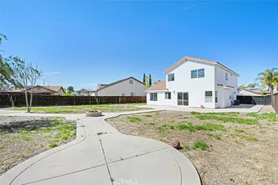 812 Early Dawn, San Jacinto, CA 92582 - Photo 2