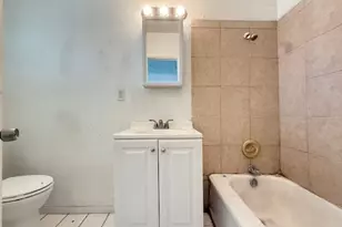 818 E C St, Colton, CA 92324 - Photo 14