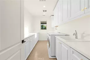 37 Preston, Tustin, CA 92782 - Photo 34