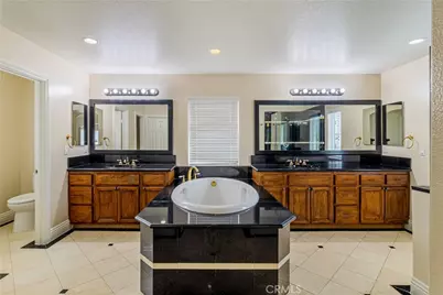 2272 Mary Clare Street, Corona, CA 92882 - Photo 20