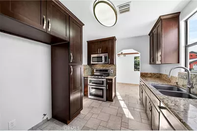 10531 Dolan, Downey, CA 90241 - Photo 14