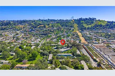 5528 Village Green, Los Angeles, CA 90016 - Photo 34