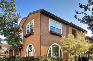 135 Pathway, Irvine, CA 92618 - Photo 4