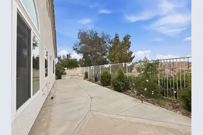 22810 Mountain Ash Circle, Corona, CA 92883 - Photo 38
