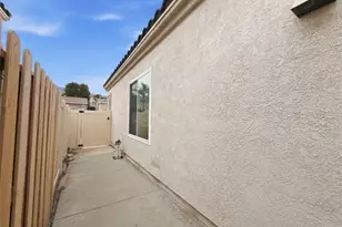 22810 Mountain Ash Cir, Corona, CA 92883 - Photo 44