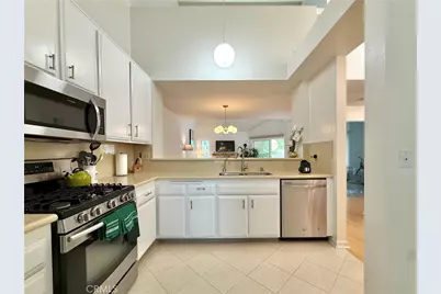 7402 Yellowtail Drive #204 Drive #204, Huntington Beach, CA 92648 - Photo 10